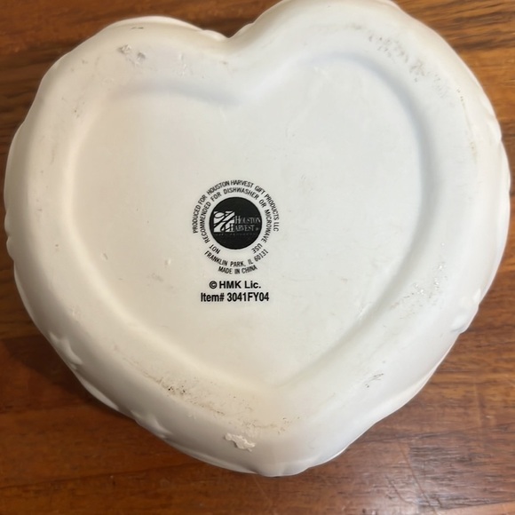 VINTAGE Hallmark Three Little Angels Ceramic Trinket Box - Picture 4 of 9